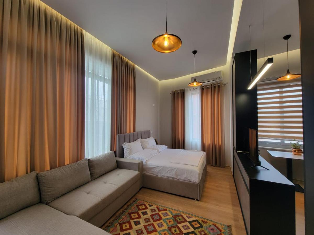 Berhami Studio Apartment Тирана Екстериор снимка