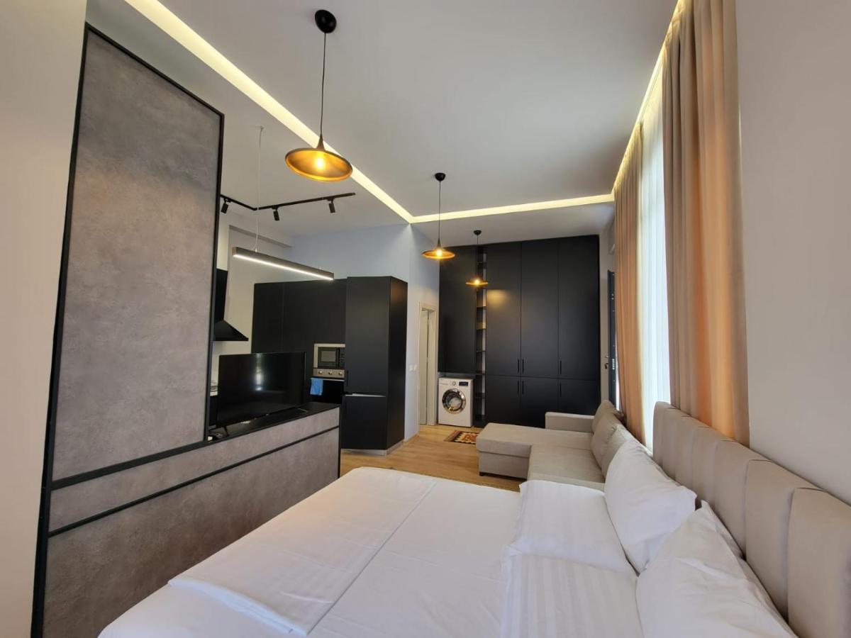 Berhami Studio Apartment Тирана Екстериор снимка